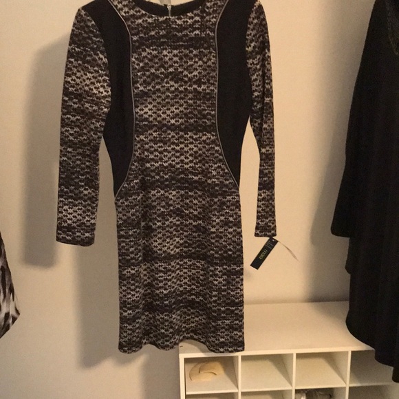 NWT “MAIA” BLACK/GRAY DRESS. GREAT ZIPPER DETAILS AND FIT. SIZE 6 - Picture 4 of 9